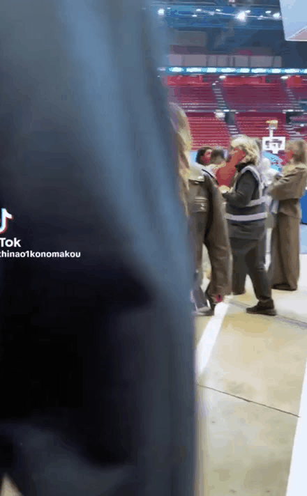 1000041543.gif