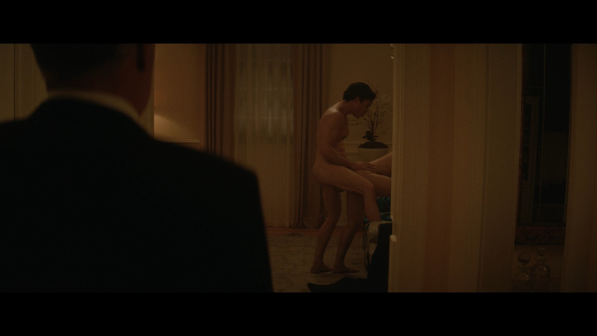A.Man.in.Full.S01E06.Judgment.Day.1080p.NF.WEB-DL.DDP5.1.H.264-FLUX.mkv_snapshot_36.59.498.jpg