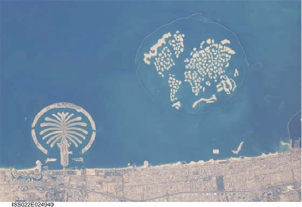 The-terrestrial-surface-as-Google-Earth-brandscape-view-of-Dubais-World-and-one-of.png