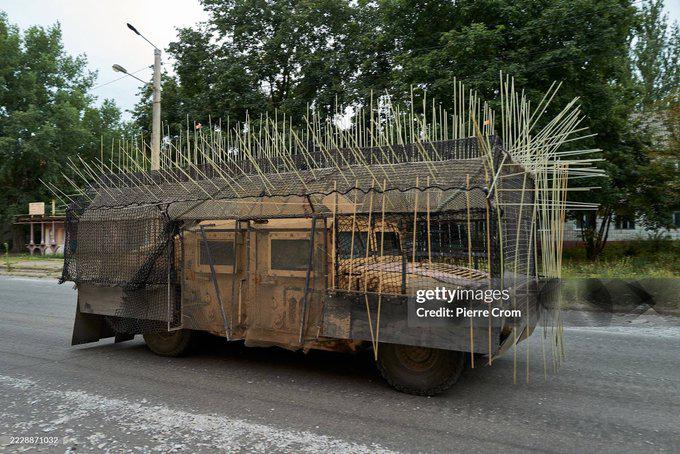 Ukrainian Hedgehog Humvee.jpeg