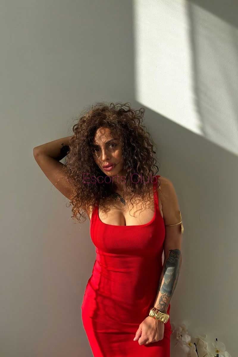 Lilu Escorts Club (Θεσσαλονίκη)  escort @ bourdela.com